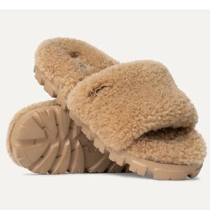 UGG Cozetta Curly Slide - Tan